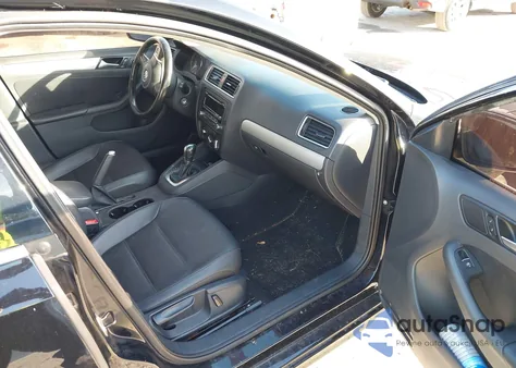 2013 Volkswagen Jetta 2.5L Se z USA, uszkodzony, nr VIN 3VWDX7AJXDM455015